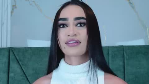 Snapshot of sophie_dearr chatting on July 11, 2026, 9:49 pm Sophie online show from July 11, 2026, 9:49 pm