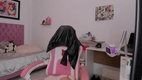 Snapshot of sophie_dolly_ chatting on January 14, 2026, 5:51 pm sophie doll online show from January 14, 2026, 5:51 pm