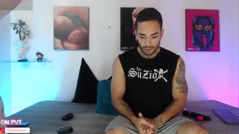 SOPHIE - FOXX online show from December 2, 2025, 11:59 am