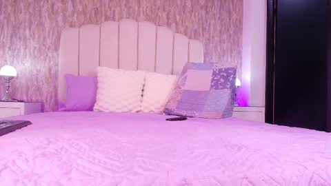 sophie online show from November 7, 2025, 11:54 am