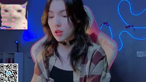 Snapshot of sophie_nomenal_ chatting on February 1, 2026, 7:34 pm sophie_nomenal_ online show from February 1, 2026, 7:34 pm