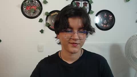 Snapshot of sophie_ross1 chatting on September 23, 2025, 3:53 am sophie_ross1 online show from September 23, 2025, 3:53 am