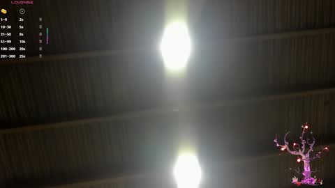 sophie_smith19 online show from October 27, 2025, 12:53 pm