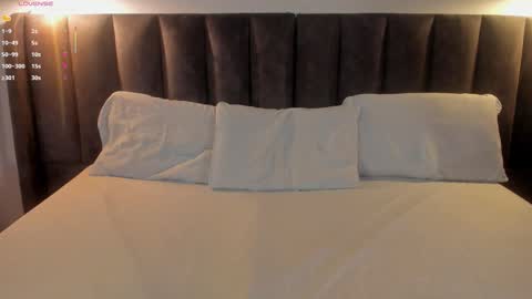 sophie_smith19 online show from November 6, 2025, 2:29 pm