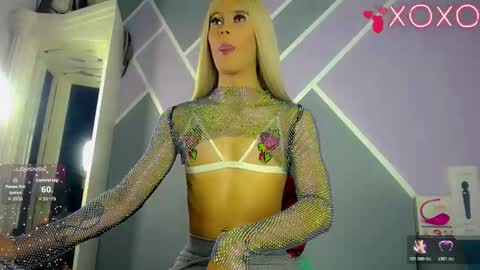 sophie_vall online show from October 21, 2025, 6:14 am