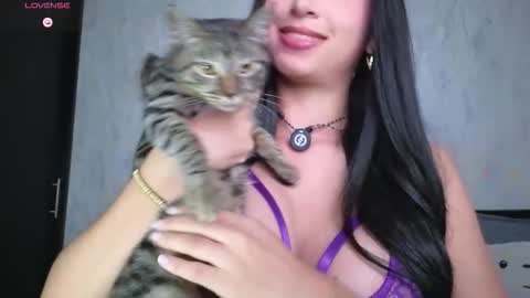 Snapshot of sophie_x1 chatting on March 6, 2026, 1:24 am Sophie online show from March 6, 2026, 1:24 am