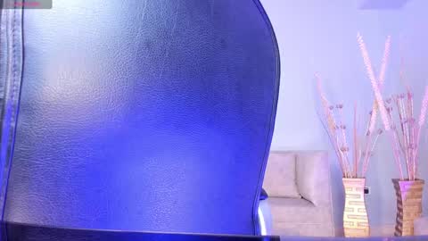 Sophie online show from February 6, 2025, 2:22 am