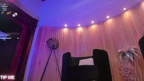 Sophie online show from June 26, 2026, 12:37 am