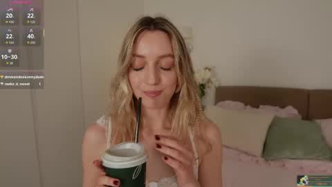sophiebelll online show from June 6, 2026, 11:26 am