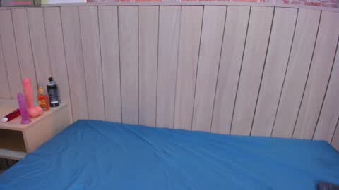 Snapshot of sophiebenson_ chatting on December 2, 2024, 3:25 pm Sophie online show from December 2, 2024, 3:25 pm