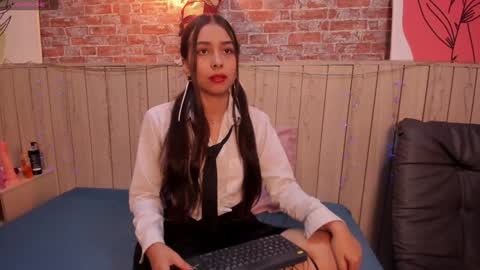 Snapshot of sophiebenson_ chatting on December 13, 2024, 12:17 pm Sophie online show from December 13, 2024, 12:17 pm