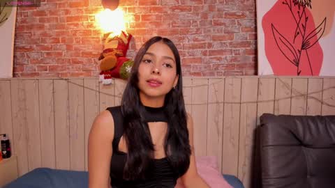 Snapshot of sophiebenson_ chatting on December 19, 2024, 12:01 pm Sophie online show from December 19, 2024, 12:01 pm