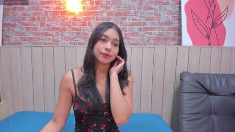 Snapshot of sophiebenson_ chatting on January 11, 2025, 12:07 pm Sophie online show from January 11, 2025, 12:07 pm