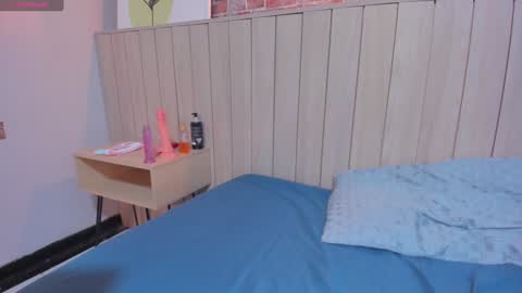 Snapshot of sophiebenson_ chatting on January 25, 2025, 3:09 pm Sophie online show from January 25, 2025, 3:09 pm