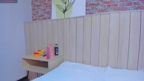 Snapshot of sophiebenson_ chatting on March 4, 2025, 3:15 pm Sophie online show from March 4, 2025, 3:15 pm