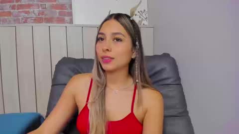 Snapshot of sophiebenson_ chatting on September 12, 2025, 2:17 pm Sophie online show from September 12, 2025, 2:17 pm