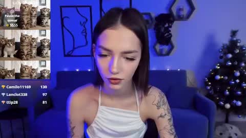 Snapshot of sophiecherrie chatting on December 28, 2024, 10:14 am Sophie online show from December 28, 2024, 10:14 am