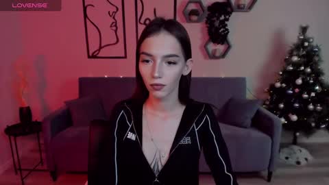 Snapshot of sophiecherrie chatting on January 10, 2025, 5:34 pm Sophie online show from January 10, 2025, 5:34 pm