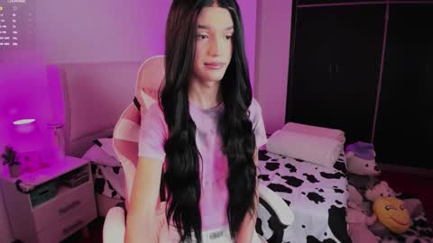    online show from October 31, 2025, 3:13 pm