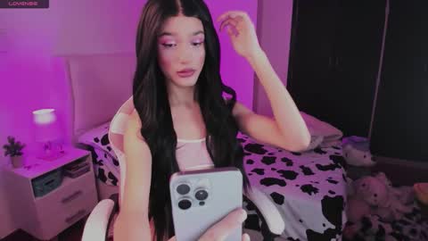    online show from November 7, 2025, 6:57 am