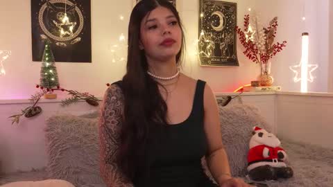 Sophiee  online show from December 16, 2025, 8:47 pm