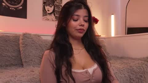 Snapshot of sophiee_art chatting on January 16, 2026, 6:45 pm Sophiee online show from January 16, 2026, 6:45 pm