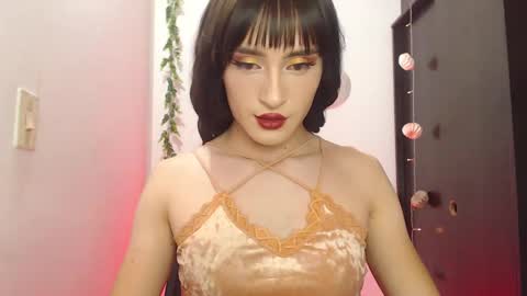 Snapshot of sophiee_s chatting on February 11, 2025, 10:18 pm Sophie online show from February 11, 2025, 10:18 pm