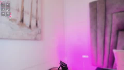 Sophie  online show from July 1, 2026, 11:01 am