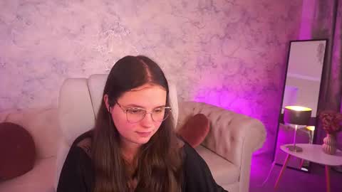 sophieedreams online show from November 7, 2025, 11:05 pm