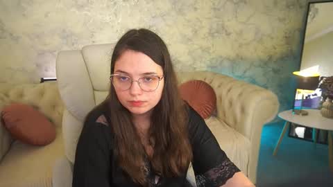 sophieedreams online show from November 22, 2025, 11:15 pm