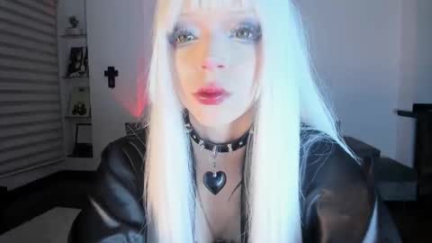 Snapshot of sophiehill_gh chatting on November 29, 2025, 7:11 am SOPH online show from November 29, 2025, 7:11 am