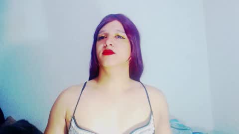 Snapshot of sophiehillsxo chatting on January 19, 2026, 7:12 am sophiehillsxo online show from January 19, 2026, 7:12 am
