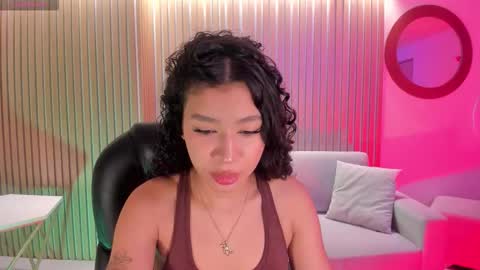 Snapshot of sophiehouston_ chatting on October 8, 2025, 3:48 am Sophie Houston online show from October 8, 2025, 3:48 am