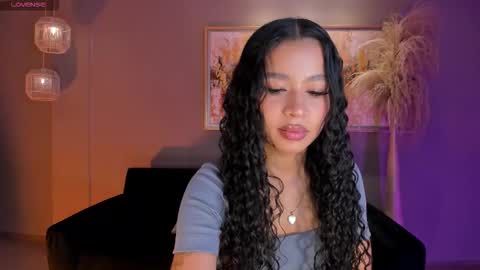 Sophie Houston online show from November 29, 2025, 3:53 am