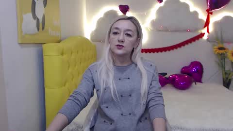 Snapshot of sophiekittyy chatting on February 16, 2025, 7:26 am sophiekittyy online show from February 16, 2025, 7:26 am