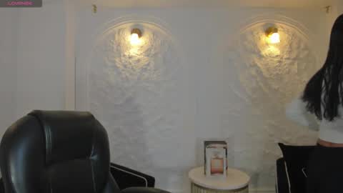 Snapshot of sophielanne chatting on February 22, 2026, 11:25 pm Sophie online show from February 22, 2026, 11:25 pm