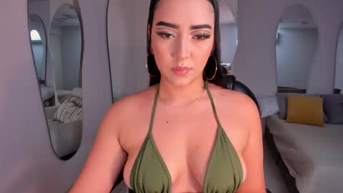 Snapshot of sophielanne chatting on March 8, 2026, 3:54 am Sophie online show from March 8, 2026, 3:54 am