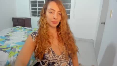 Snapshot of sophielatina chatting on January 30, 2025, 5:09 am Sophia online show from January 30, 2025, 5:09 am