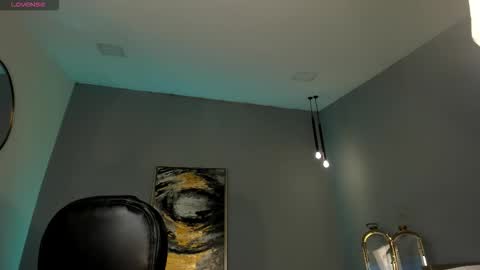 Sophie  Palmer online show from November 1, 2025, 10:39 am