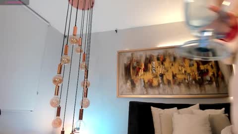 Sophie  Palmer online show from December 3, 2025, 10:24 am