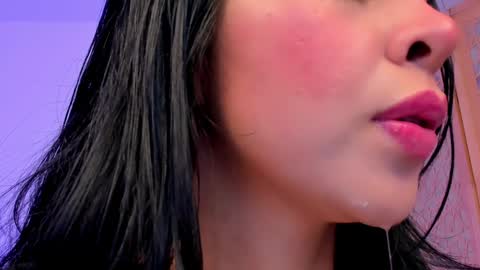 sophierooy online show from December 11, 2024, 6:52 pm