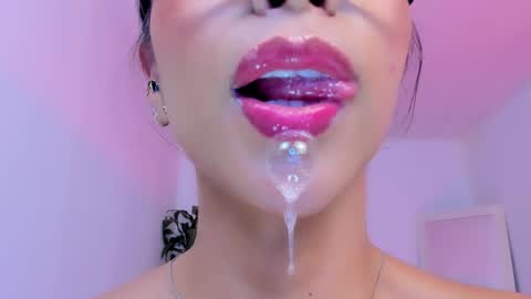 Snapshot of sophierooy chatting on April 22, 2026, 8:10 pm sophierooy online show from April 22, 2026, 8:10 pm