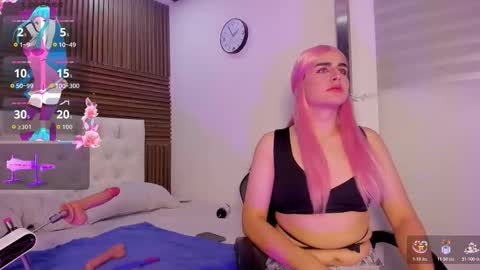 Snapshot of sophiewolf_ chatting on March 19, 2026, 7:56 am Sophie online show from March 19, 2026, 7:56 am