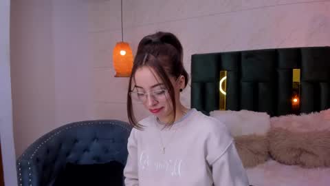 Snapshot of sophiia_gomezz_ chatting on January 22, 2025, 12:27 pm sophi online show from January 22, 2025, 12:27 pm