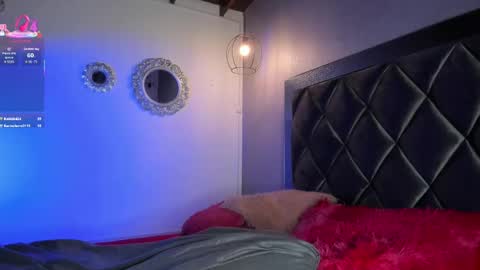 Snapshot of sophiia_gomezz_ chatting on September 19, 2025, 8:38 am sophi online show from September 19, 2025, 8:38 am