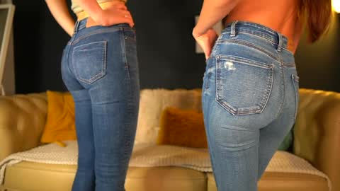 Sophydiva online show from November 2, 2025, 4:15 am