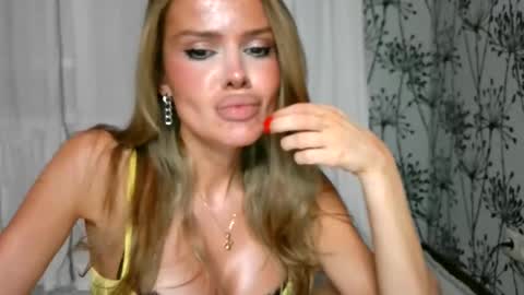 Snapshot of soravell chatting on June 8, 2026, 8:53 pm soravell online show from June 8, 2026, 8:53 pm
