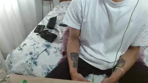 businessman online show from November 9, 2025, 6:28 pm