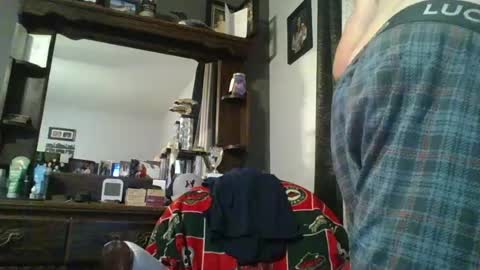 soro00421 online show from August 4, 2026, 8:33 pm