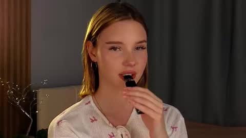 Snapshot of soul_garden chatting on November 25, 2025, 3:34 pm sylene online show from November 25, 2025, 3:34 pm